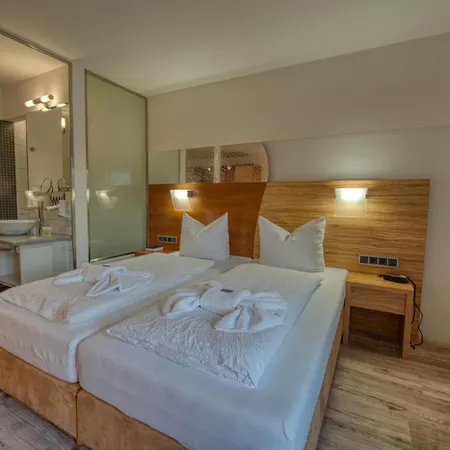 & Reibener-hof Hotel Konzell