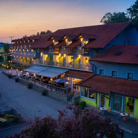 & Reibener-hof Hotel Konzell