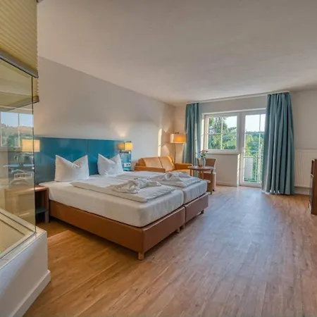 & Reibener-hof 4*